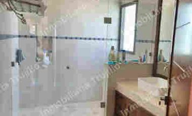 VENDO RESIDENCIA DE LUJO CON PANELES SOLARES EN EL FRACCIONAMIENTO EL DORADO