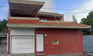 CASA EN VENTA EN POCITOS Y RIVERA A 15 MIN. DEL ACUARIO DEL PUERTO DE VERACRUZ.