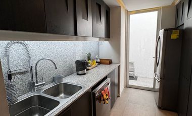 CASA PRIVADA AL SUR DE CUERNAVACA, MOR. EN COLINAS DE SANTA FE