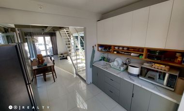 RUMAH INDUSTRIAL DI CIGADUNG DAGO BANDUNG Desain Unik dan Lokasi Strategis