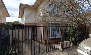 Casa en centro de Olmué