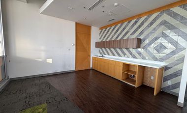 SE RENTA OFICINA TORRE NATYVO ANGELOPOLIS PISO 23 523 M2