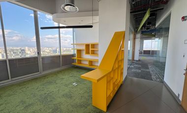 SE RENTA OFICINA TORRE NATYVO ANGELOPOLIS PISO 23 523 M2