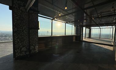 SE RENTA OFICINA TORRE NATYVO ANGELOPOLIS PISO 23 523 M2