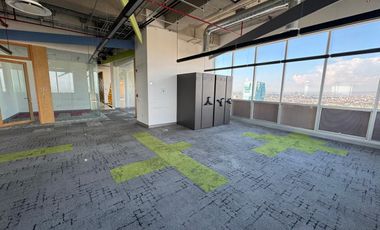 SE RENTA OFICINA TORRE NATYVO ANGELOPOLIS PISO 23 523 M2