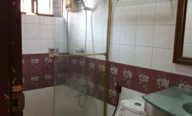 3-Storey Townhouse with Attic and 2-Car Garage FOR SALE in San Antonio Makati