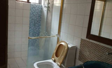 3-Storey Townhouse with Attic and 2-Car Garage FOR SALE in San Antonio Makati