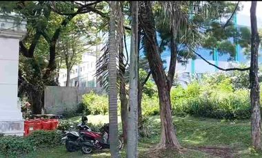 Disewakan Kavling Boulevard. Lokasi hadap jalan utama. ramai.