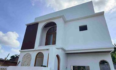 villa di jual 2 lantai murah di nusadua sertifikat hak milik