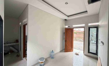 Rumah Modern 2 Lt Seharga 1 Lt Dekat Goro Assalam dan UMS di Skh