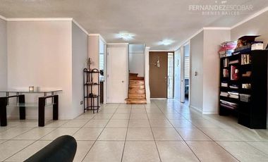 LOS ANDES - ARRIENDA CASA AMOBLADA 5D 4B 2E - VISTA CORDILLERA