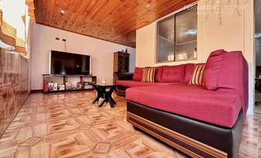 LOS ANDES - ARRIENDA CASA AMOBLADA 5D 4B 2E - VISTA CORDILLERA