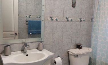 CÓMODA CASA CON PARQUE CRECIDO, SEGURO CONDOMINIO PAINE