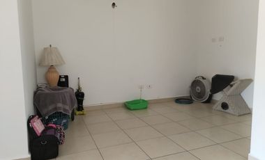 Bonita Casa en Venta Col Brianzzas Sec Monreale, Escobedo