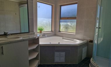 FABULOSA CASA, PRADERAS DEL SUR, PUERTO VARAS