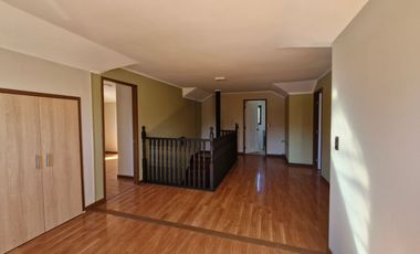 FABULOSA CASA, PRADERAS DEL SUR, PUERTO VARAS