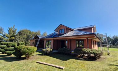 FABULOSA CASA, PRADERAS DEL SUR, PUERTO VARAS