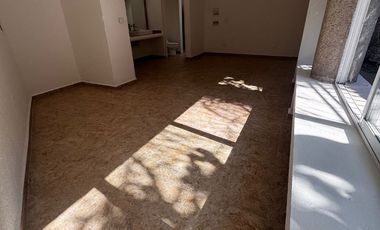 Casa en condominio en Colinas de Santa Fe, al sur de Cuernavaca, Mor.