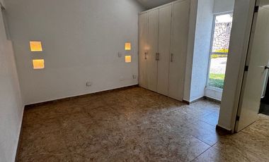Casa en condominio en Colinas de Santa Fe, al sur de Cuernavaca, Mor.