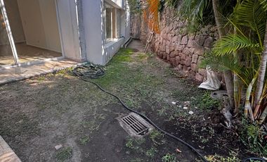 Casa en condominio en Colinas de Santa Fe, al sur de Cuernavaca, Mor.