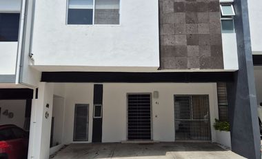 Casa en Renta en Coto Residencial Bosque Encantado