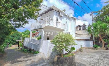 Rumah, Exotic House with White Nuance in Benoa, Bali