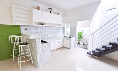 Rumah, Exotic House with White Nuance in Benoa, Bali