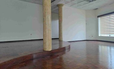 Urdesa Central  alquilo Departamento planta Baja