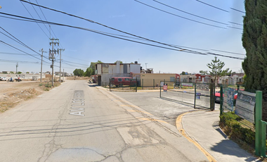 CASA DE RECUPERACIÓN BANCARIA EN CALLE LAS BETUNIAS, FRACC. ARBOLADA LOS SAUCES, ZUMPANGO, EDO MEX. ¡NO SE ACEPTAN CRÉDITOS!