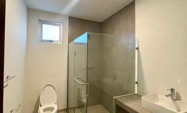 RENTO CASA NUEVA EN MADELEINE RESIDENCIAL PACHUCA