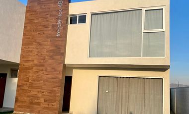 RENTO CASA NUEVA EN MADELEINE RESIDENCIAL PACHUCA