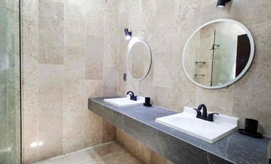 Casa en venta dentro de privada con alberca excelente ubicación sobre el blvd Belisario Domínguez