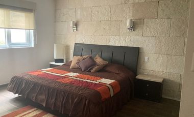 REAL DE JURIQUILLA DEPARTAMENTO EN PLANTA BAJA AMUEBLADO EN PRIVADA CON ALBERCA 2 RECAMARAS 2 BAÑOS 2 ESTACIONAMIENTOS