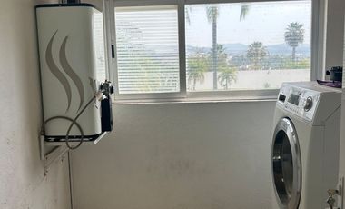 REAL DE JURIQUILLA DEPARTAMENTO EN PLANTA BAJA AMUEBLADO EN PRIVADA CON ALBERCA 2 RECAMARAS 2 BAÑOS 2 ESTACIONAMIENTOS