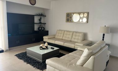 REAL DE JURIQUILLA DEPARTAMENTO EN PLANTA BAJA AMUEBLADO EN PRIVADA CON ALBERCA 2 RECAMARAS 2 BAÑOS 2 ESTACIONAMIENTOS