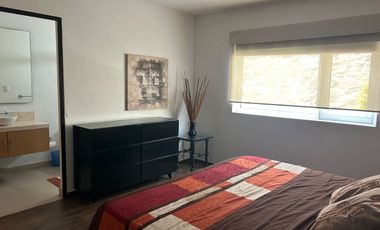 REAL DE JURIQUILLA DEPARTAMENTO EN PLANTA BAJA AMUEBLADO EN PRIVADA CON ALBERCA 2 RECAMARAS 2 BAÑOS 2 ESTACIONAMIENTOS