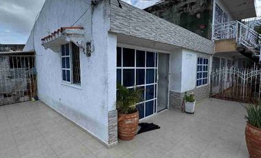 CASA EN ALTOS DEL CAMPESTRE ESQUINERA