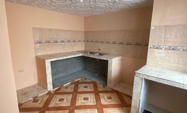 Casa Rentera en la Av Guapondelig Sector Cementerio