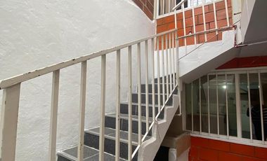 Casa Rentera en la Av Guapondelig Sector Cementerio