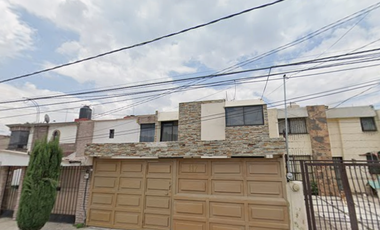 CASA A LA VENTA EN VALLE DORADO, TLALNEPANTLA DE BAZ, EDOMEX