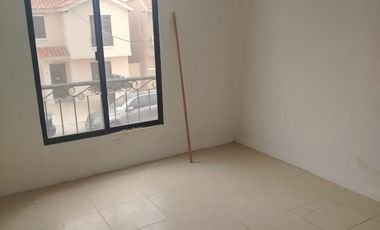 URB. SAN ANTONIO, CASA EN VENTA KM 11 VIA SAMBORONDON.