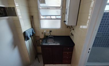 VILLA DEL PARQUE - Monoambiente - Melincue al 3100 - 2do Piso