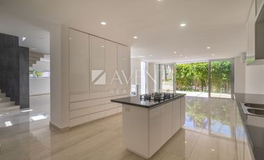 Casa en Venta, Isla Dorada, Zona Hotelera Cancun, Cancún