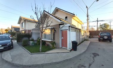 Casa 3 dormitorios 3 baños 2 estacionamientos Lomas de Nos San Bernardo