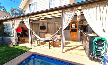 Casa 3 dormitorios 3 baños 2 estacionamientos Lomas de Nos San Bernardo