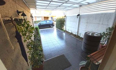 Casa 3 dormitorios 3 baños 2 estacionamientos Lomas de Nos San Bernardo