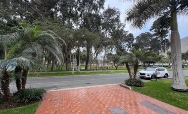 Alquilo Hermosa Casa En Rinconada Del Lago-La Molina - Frente A Parque