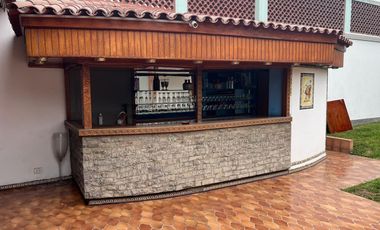 Alquilo Hermosa Casa En Rinconada Del Lago-La Molina - Frente A Parque