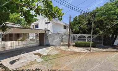 VENDO INMUEBLE EN CERCA DE LA AGENCIA CHEVROLET GRUVER