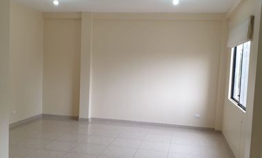 ALQUILER DE CASA EN CIUDAD CELESTE - PENINSULA .